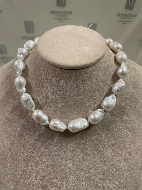 rajola collana di perle scaramazze gioielleria montagnani roma